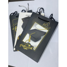 اكياس ورقية اسود مبروك التخرج 26*17*9سم(3حبة)